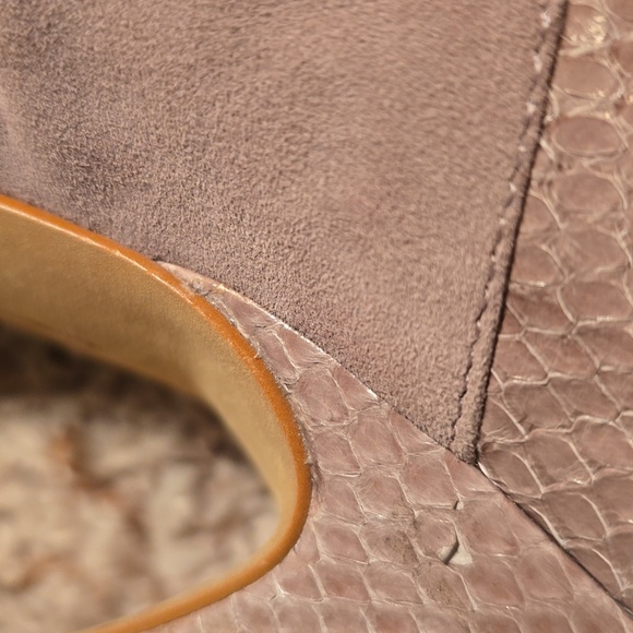 Edgy Vince Camuto Leather Peep-Toe Bootie Heels in Taupe EUC Size 10 (#0718) - Picture 11 of 16